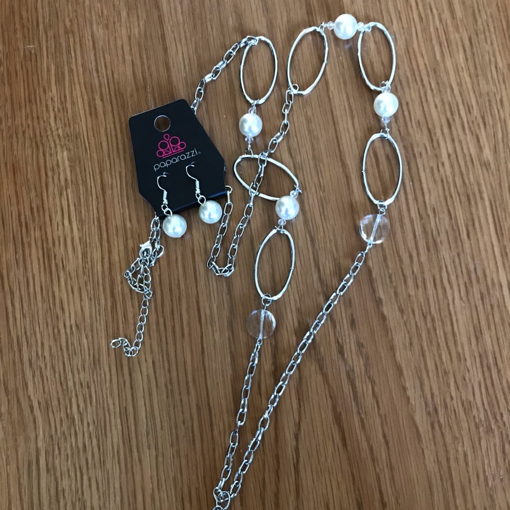 Paparazzi Lanyard with Earrings